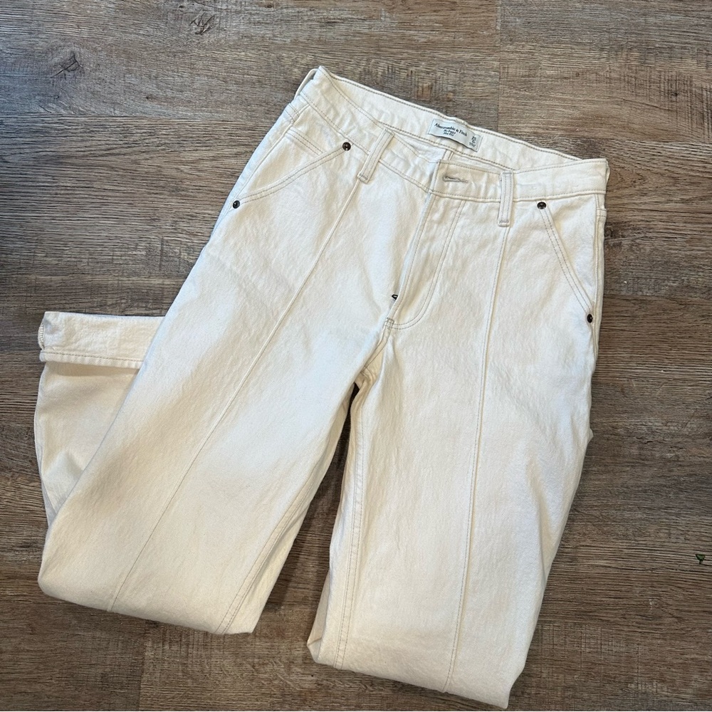 Abercrombie & Fitch Vintage Comfort Stretch Curve Love Mid Rise Baggy Cream Jean - Picture 6 of 9